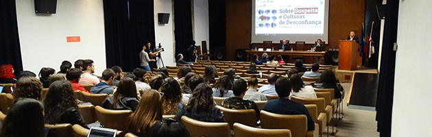 Colóquio “Sobre Suspeita e Culturas de Desconfiança”